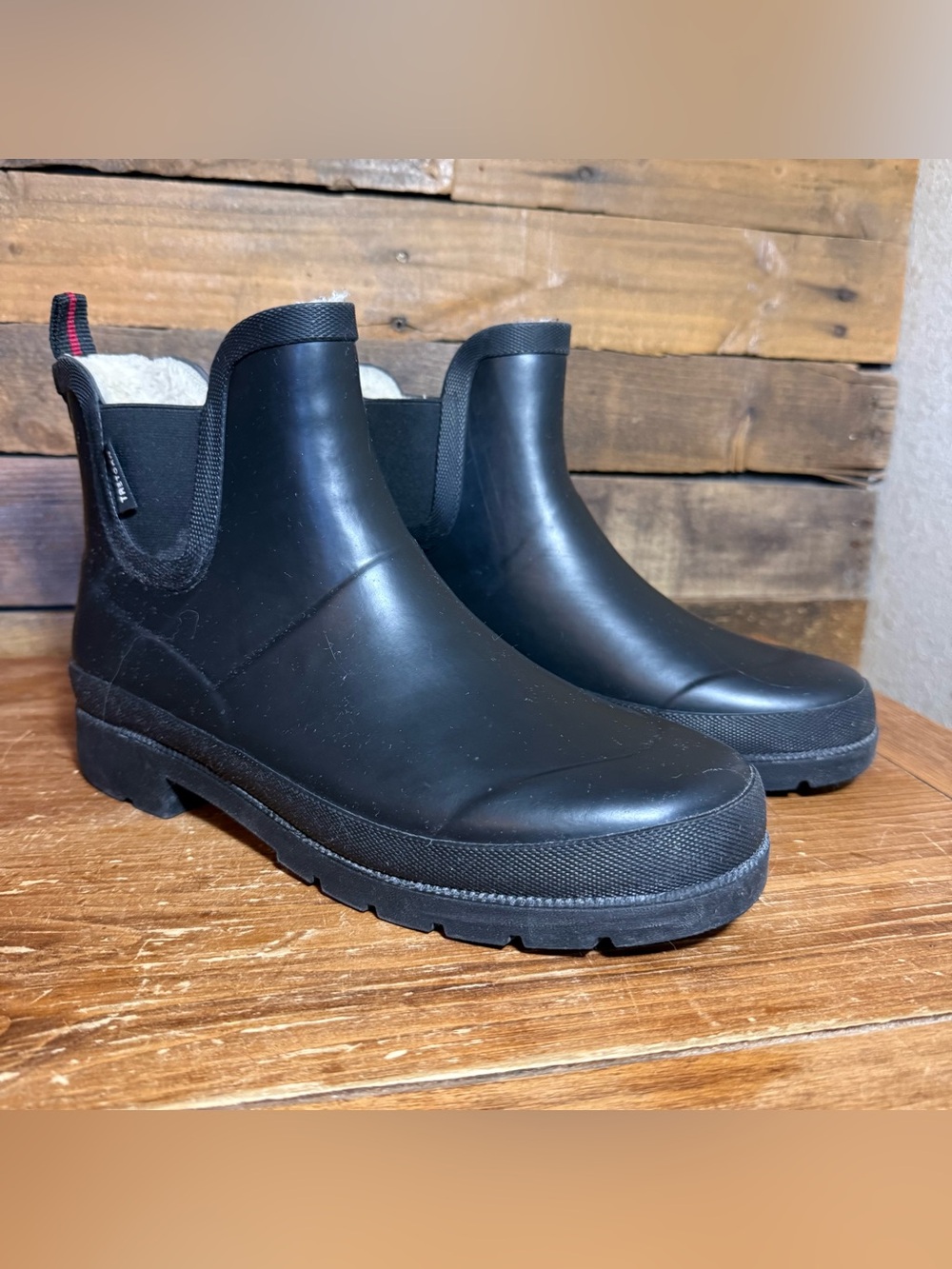 Tretorn Lina Rain Boots Womens Size 10 Black Faux Fur Lined Waterproof Chelsea
